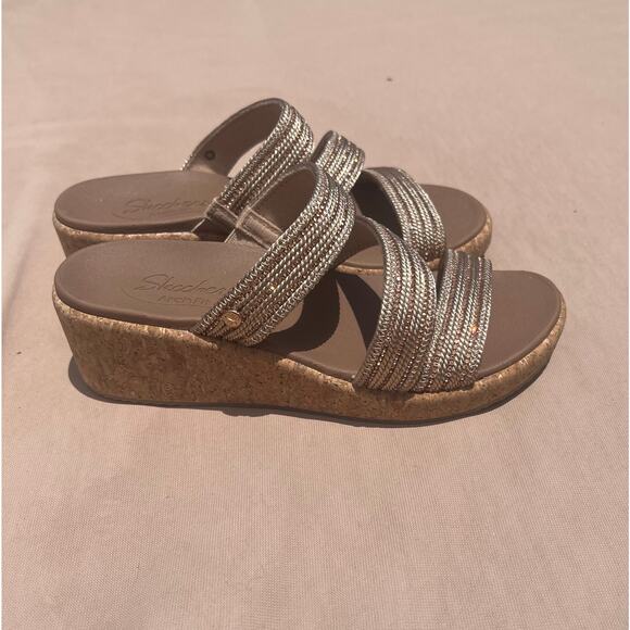 Skechers Beverley Arch Fit Sparkly Gold/Tan Wedge Slip On Strappy Sandals 7 - Picture 4 of 11